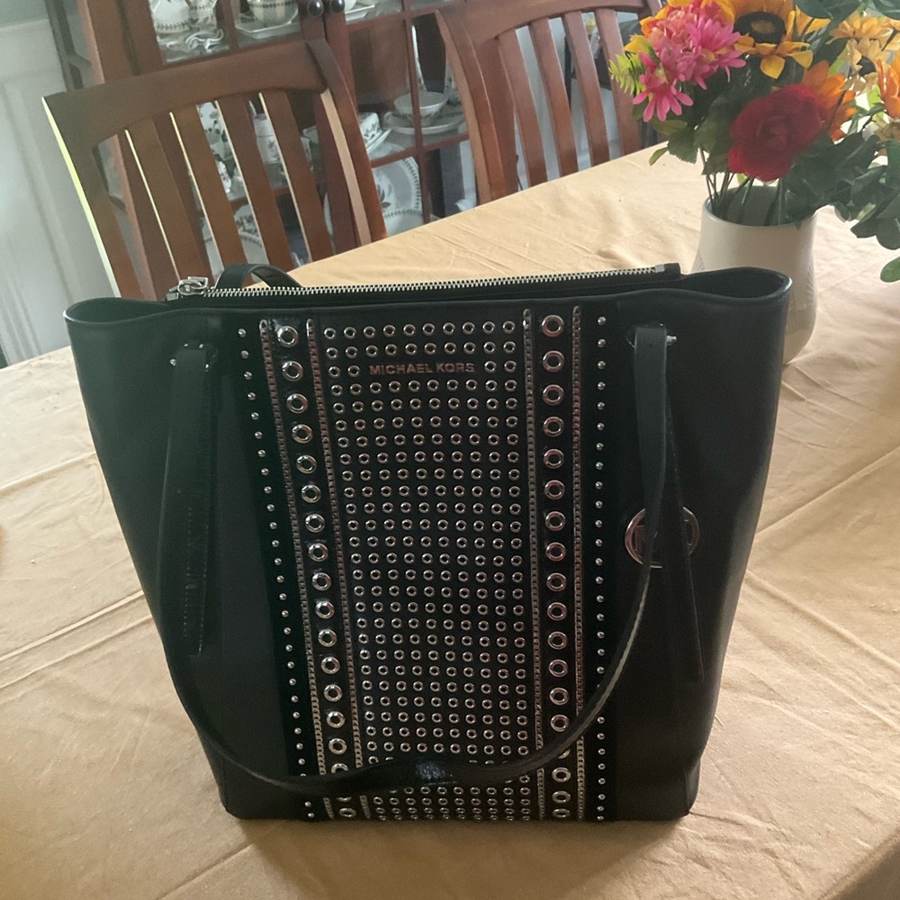 Michael kors tote